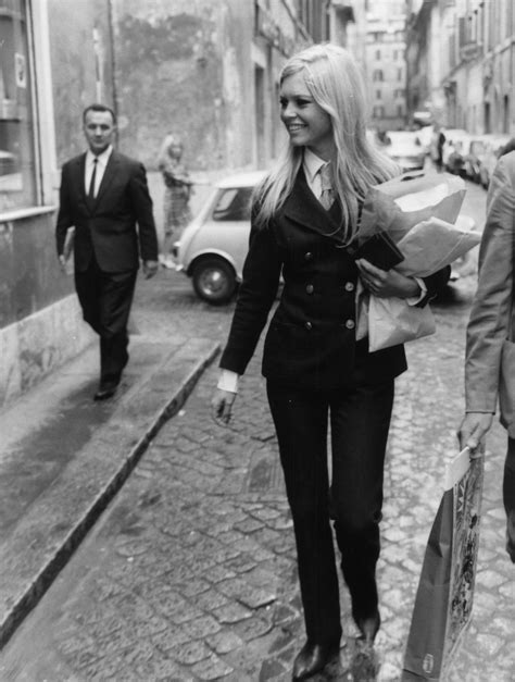 chanel con brigitte bardot|Brigitte Bardot’s Black Eyeliner and Backcombed Hair at the .